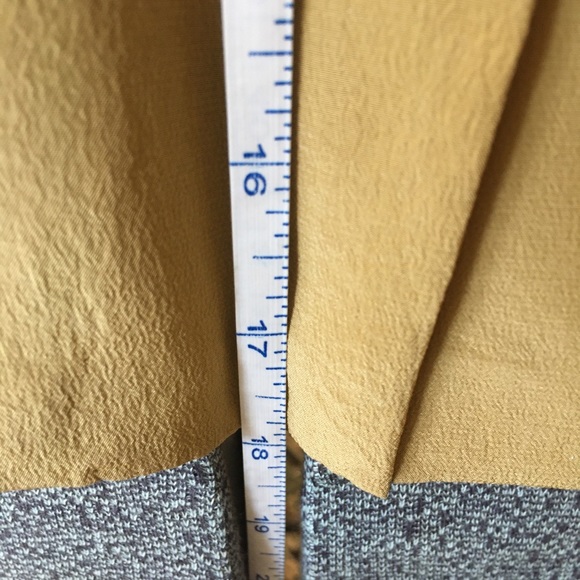 Silk button down blouse - Picture 6 of 7